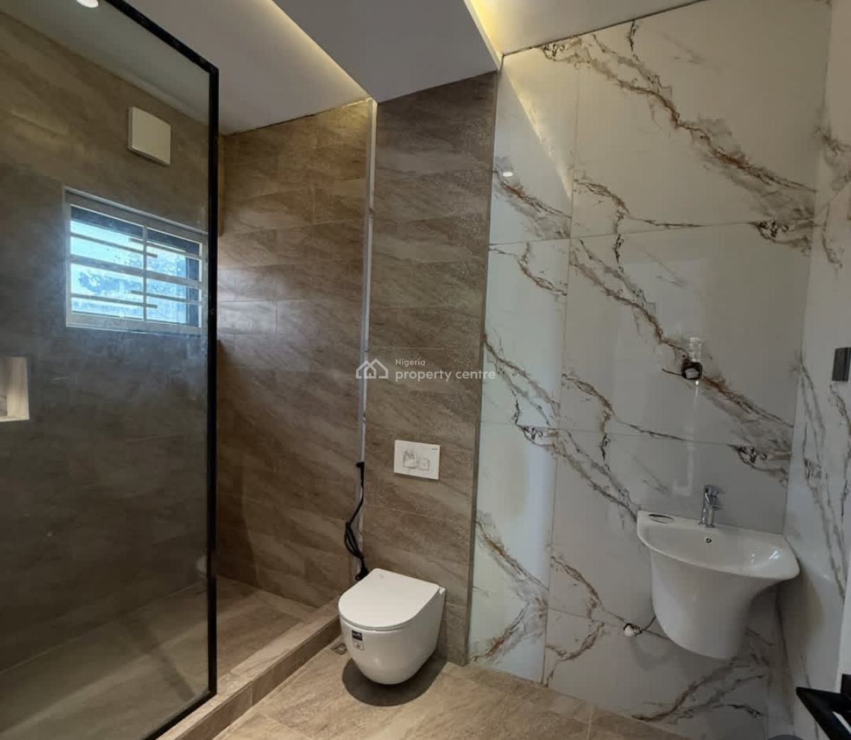 6 Bedrooms Detached Duplex with Bq, Asokoro District, Abuja, Detached Duplex for Sale