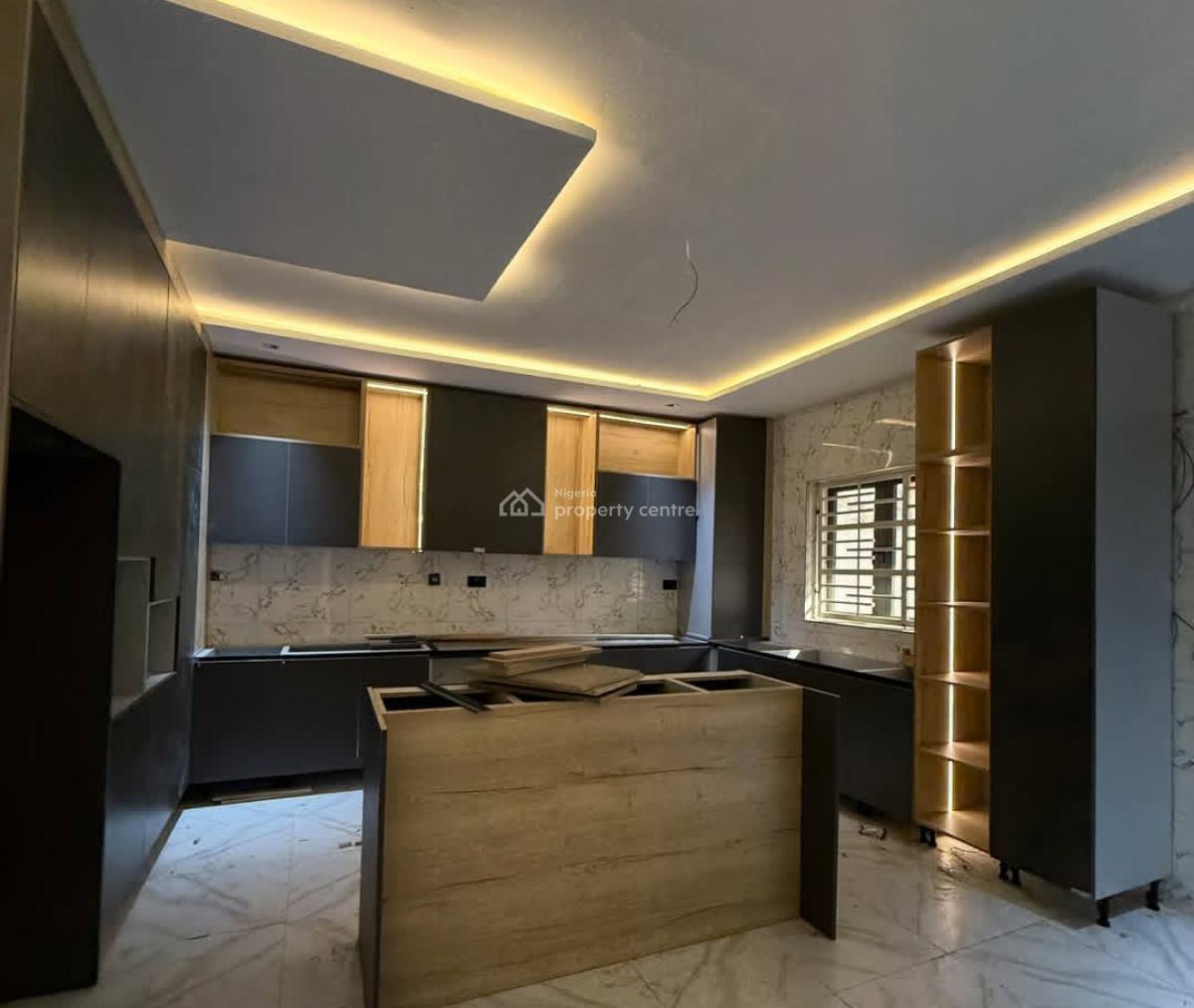 6 Bedrooms Detached Duplex with Bq, Asokoro District, Abuja, Detached Duplex for Sale