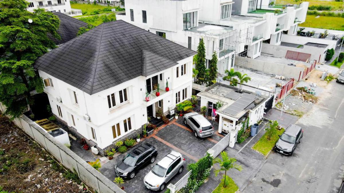 5 Bedroom Detached House with Room Boys Quarters, Pinnock Beach Estate, Osapa, Lekki, Lagos, Detached Duplex for Sale