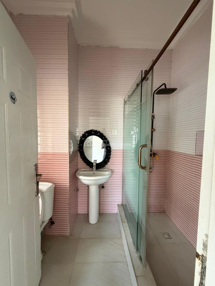 Beautiful 3 Bedroom Flat with a Bq, Jahi, Abuja, Flat / Apartment for Rent