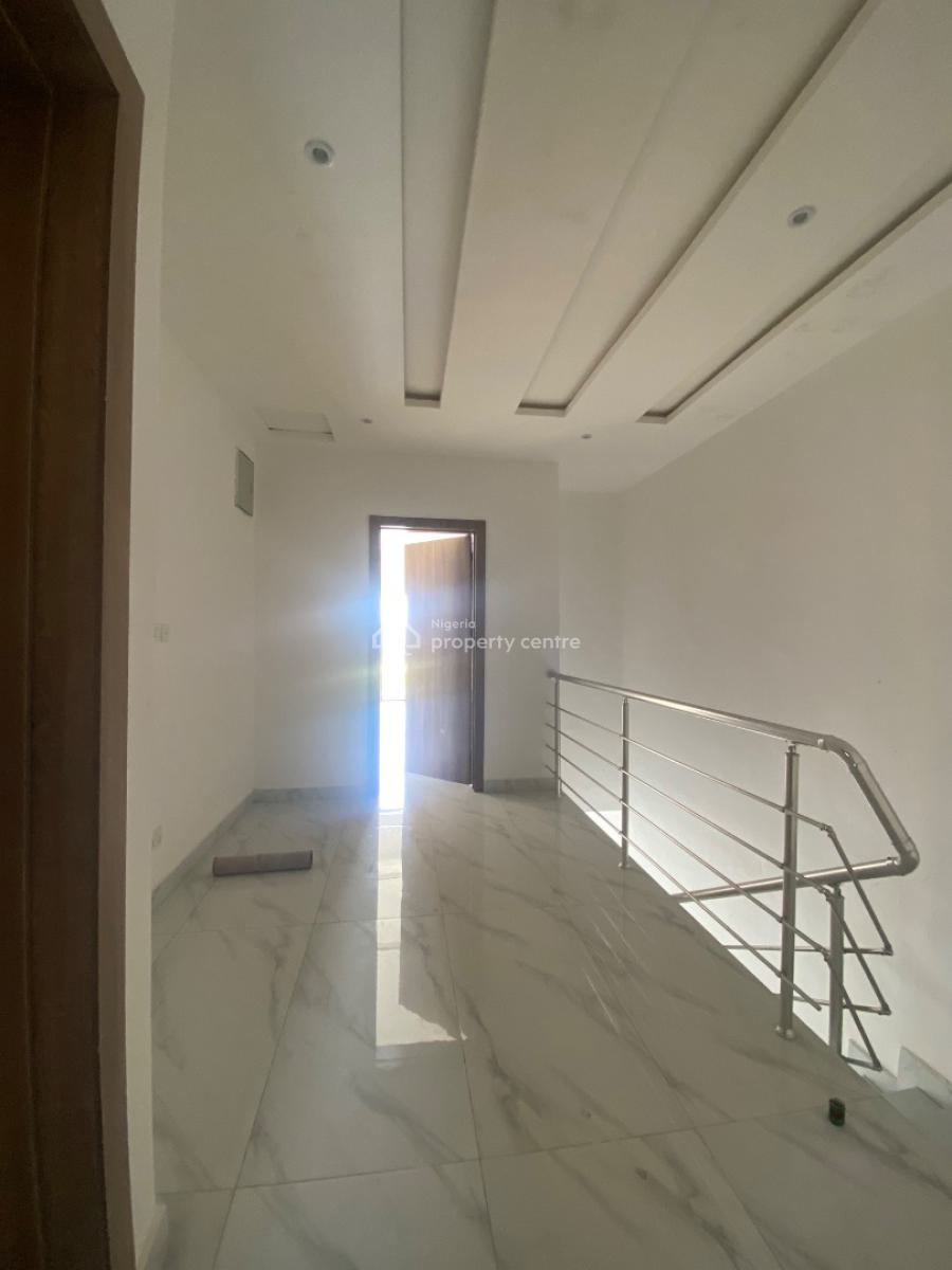 Luxury Spacious 4bed with Bq, Constant Light, Gud Rdin a  Secured Est, Beside Emrald Estate, Mobile Road Ilaje, Lekki, Lagos, Semi-detached Duplex for Sale