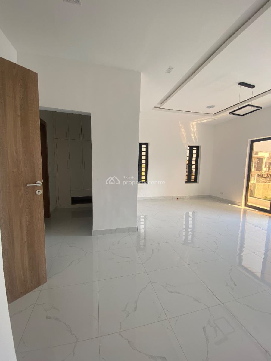 Luxury Spacious 4bed with Bq, Constant Light, Gud Rdin a  Secured Est, Beside Emrald Estate, Mobile Road Ilaje, Lekki, Lagos, Semi-detached Duplex for Sale