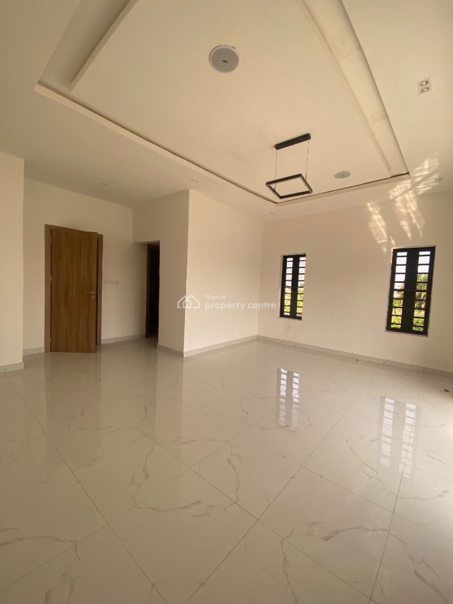 Luxury Spacious 4bed with Bq, Constant Light, Gud Rdin a  Secured Est, Beside Emrald Estate, Mobile Road Ilaje, Lekki, Lagos, Semi-detached Duplex for Sale