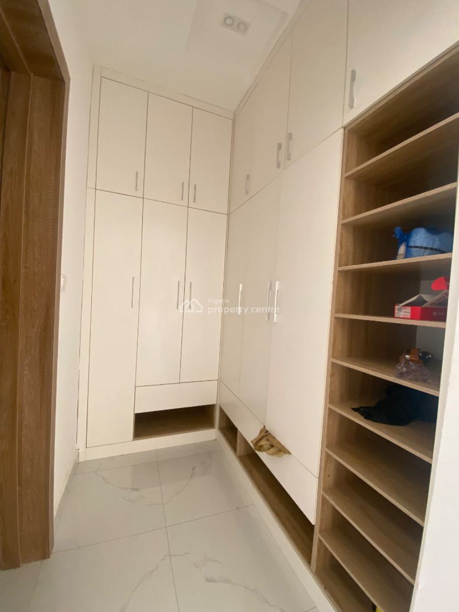 Luxury Spacious 4bed with Bq, Constant Light, Gud Rdin a  Secured Est, Beside Emrald Estate, Mobile Road Ilaje, Lekki, Lagos, Semi-detached Duplex for Sale