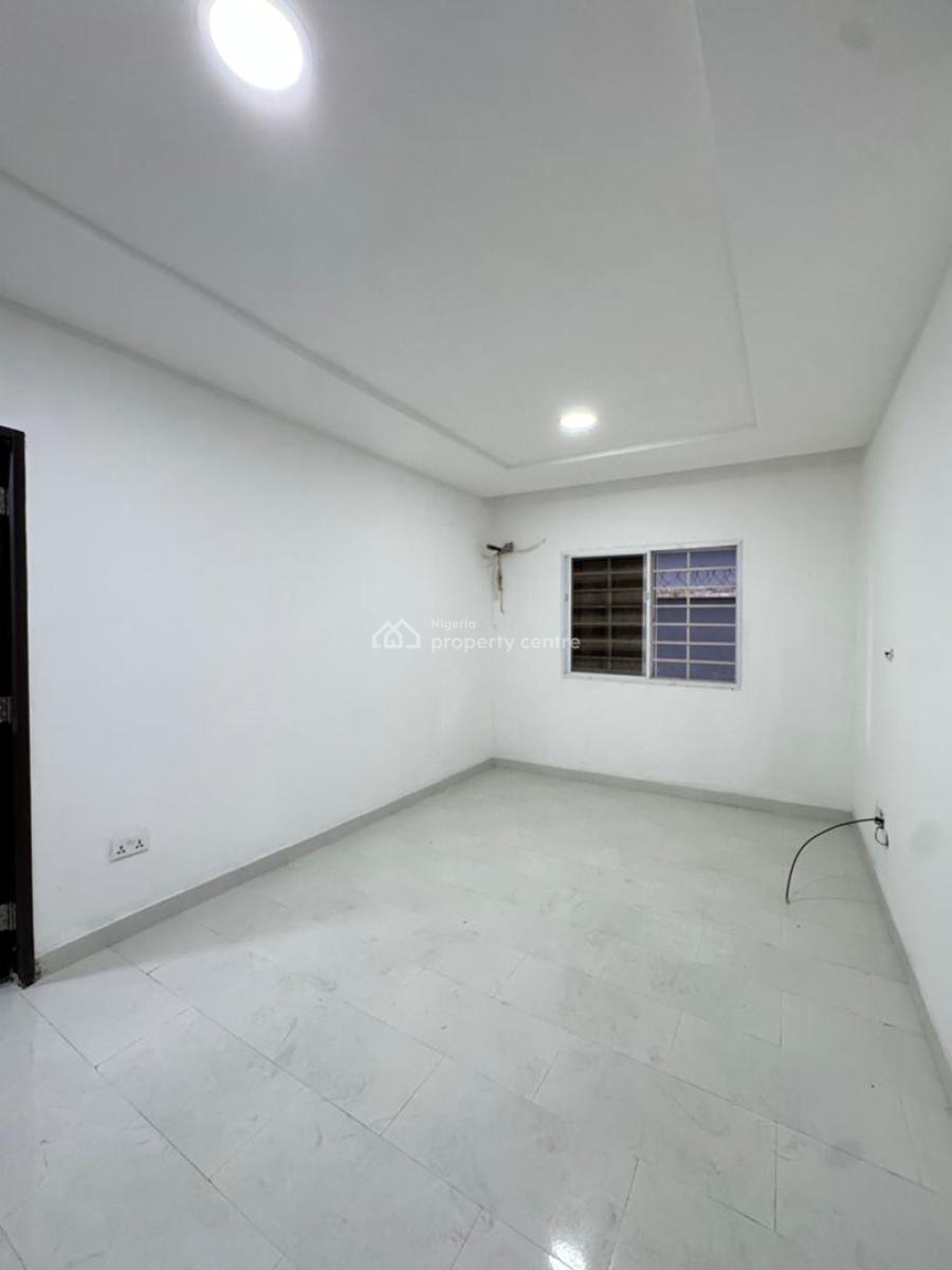 Cozy 2  Bedroom Apartment, Orchid, Lekki, Lagos, Flat / Apartment for Sale