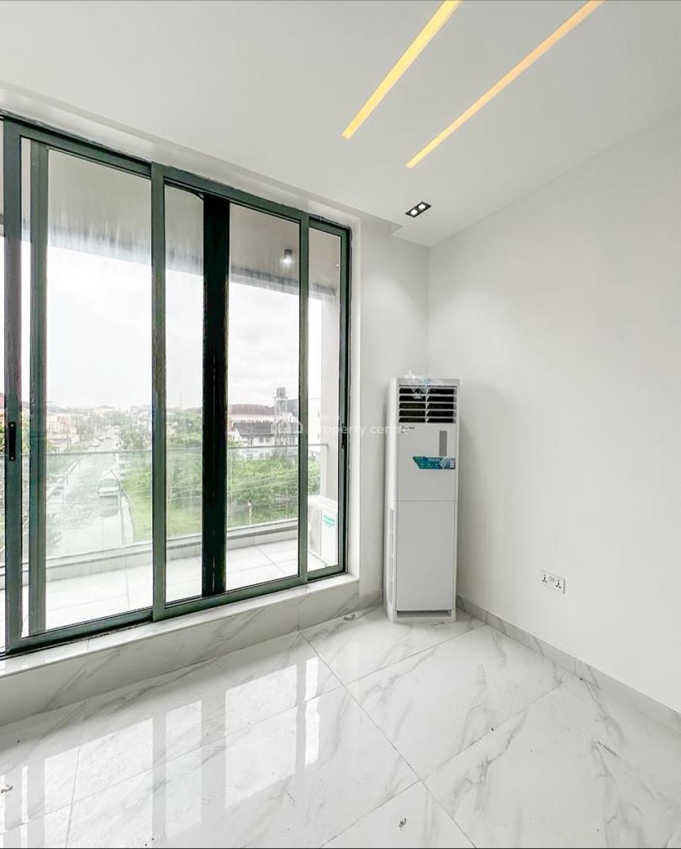 Modern 2 Bedroom Apartment, Oniru, Victoria Island (vi), Lagos, Block of Flats for Sale