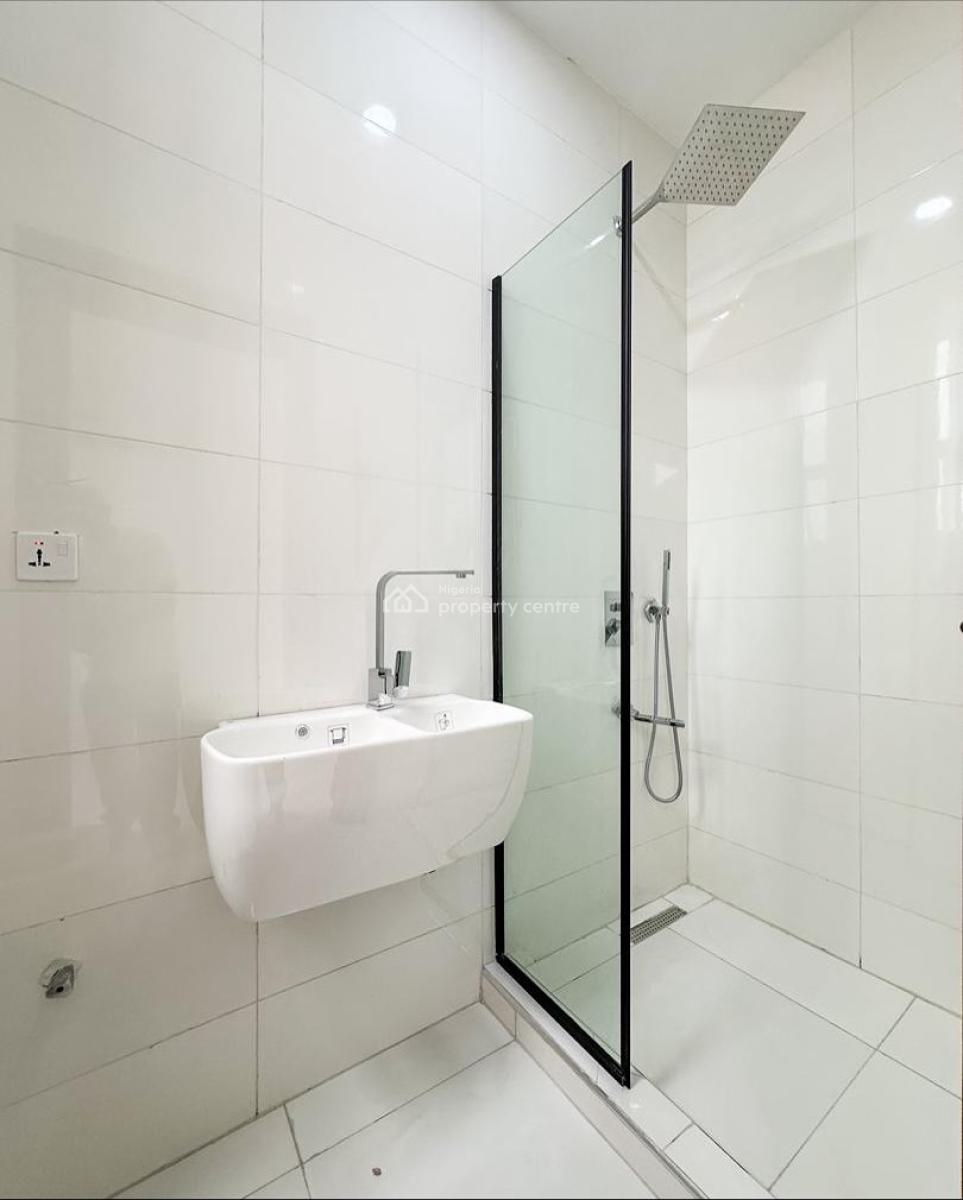 Modern 1 Bedroom Apartment, Oniru, Victoria Island (vi), Lagos, Block of Flats for Sale