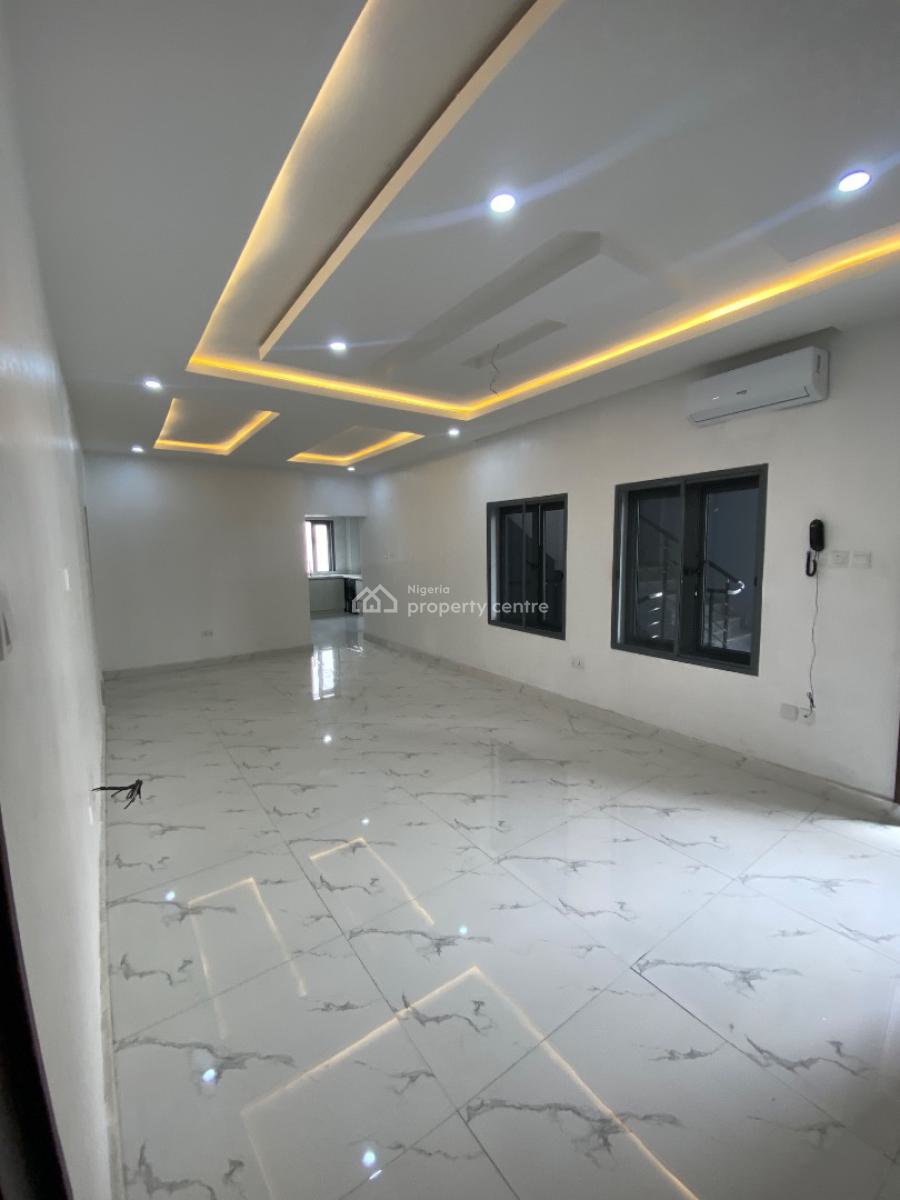 Serviced &luxury 3-bedroom in a Sophisticated & Well Secured Envir, Ikoyi, Lagos, Flat / Apartment for Rent