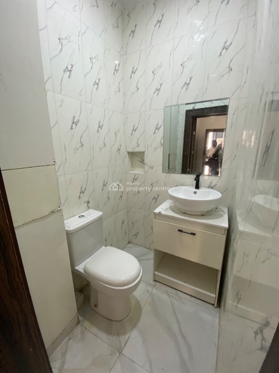 Serviced &luxury 3-bedroom in a Sophisticated & Well Secured Envir, Ikoyi, Lagos, Flat / Apartment for Rent