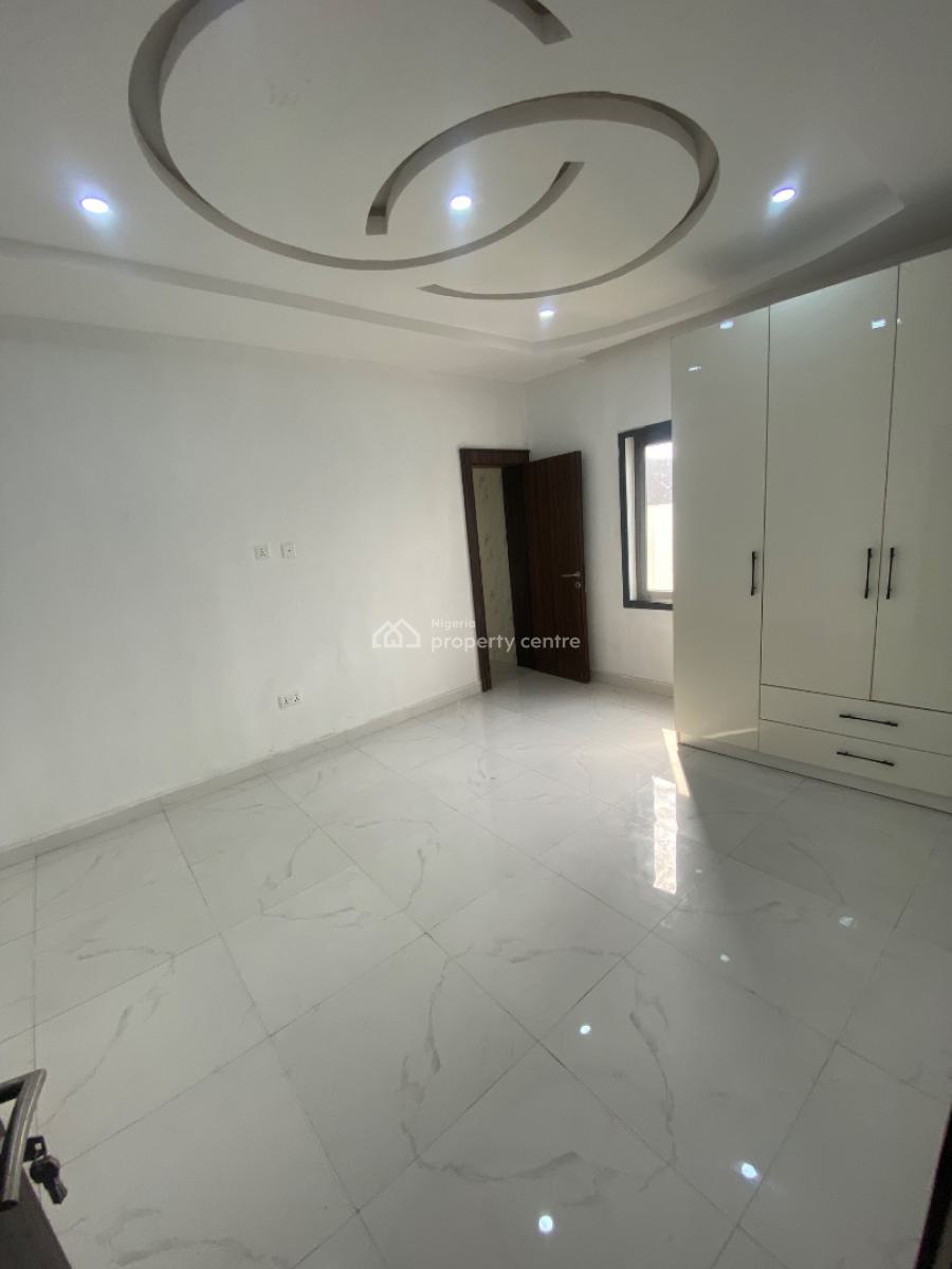 Serviced &luxury 3-bedroom in a Sophisticated & Well Secured Envir, Ikoyi, Lagos, Flat / Apartment for Rent
