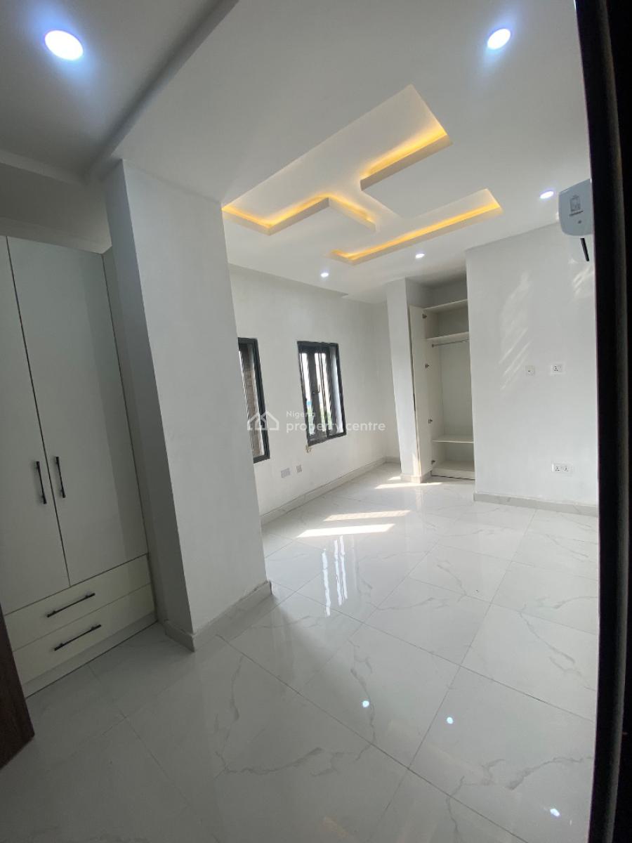 Serviced &luxury 3-bedroom in a Sophisticated & Well Secured Envir, Ikoyi, Lagos, Flat / Apartment for Rent