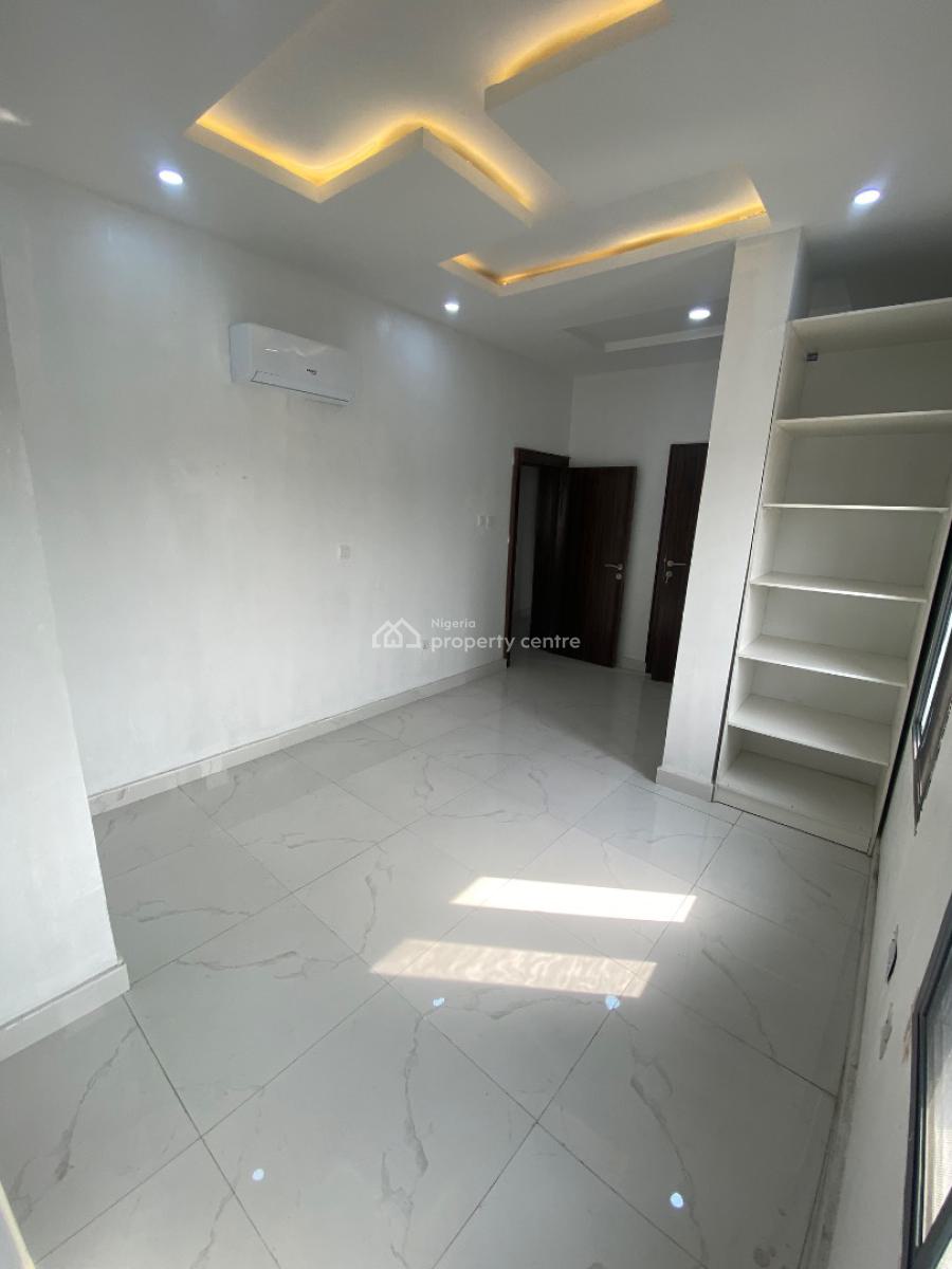 Serviced &luxury 3-bedroom in a Sophisticated & Well Secured Envir, Ikoyi, Lagos, Flat / Apartment for Rent