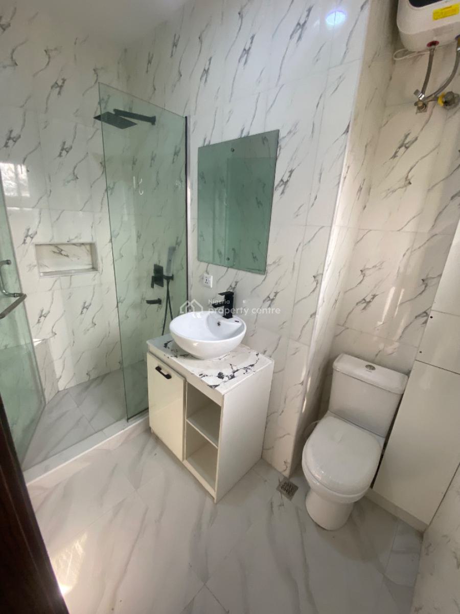 Serviced &luxury 3-bedroom in a Sophisticated & Well Secured Envir, Ikoyi, Lagos, Flat / Apartment for Rent
