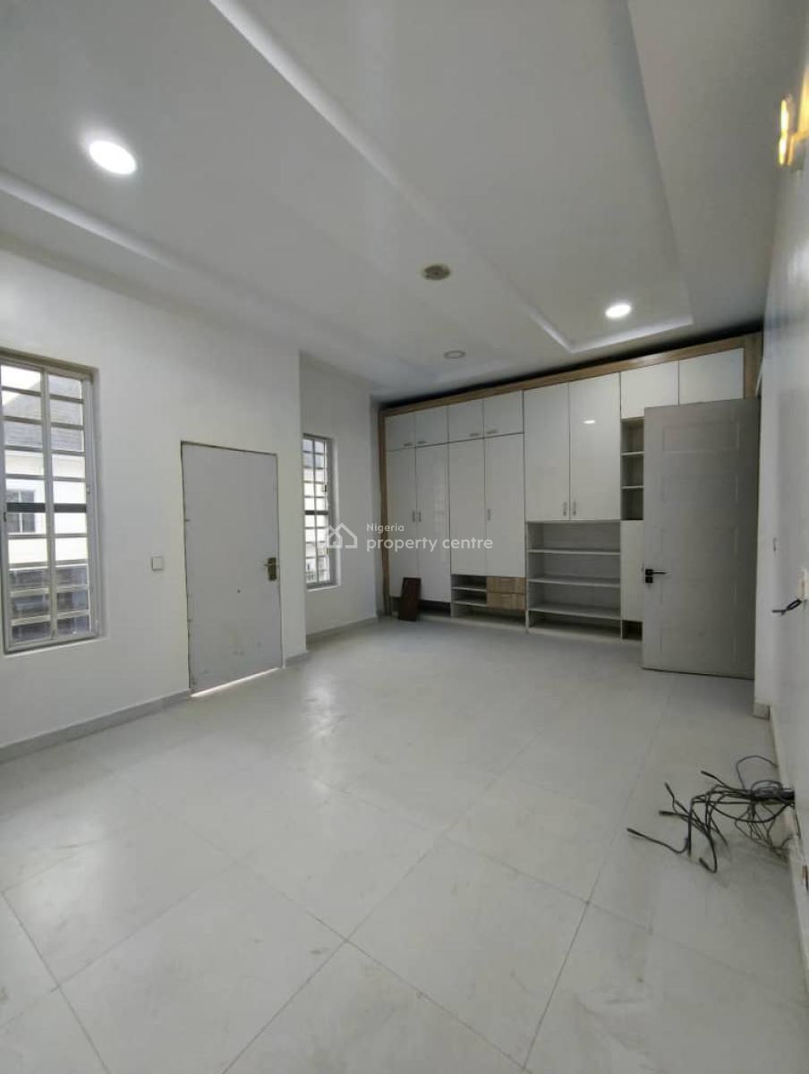This Beautiful 5 Bedroom Detached, Chevron Lekki, Lekki, Lagos, Detached Duplex for Rent