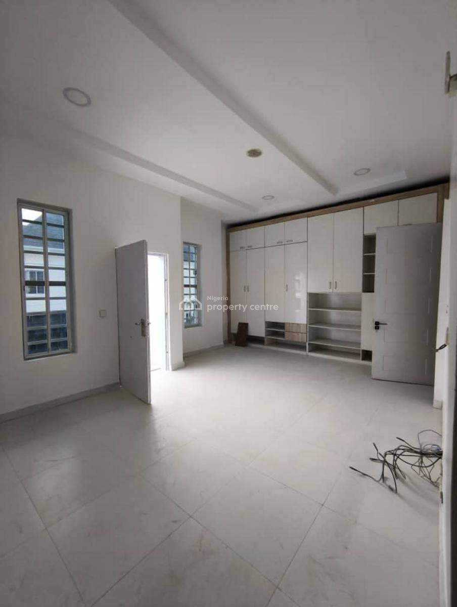 This Beautiful 5 Bedroom Detached, Chevron Lekki, Lekki, Lagos, Detached Duplex for Rent
