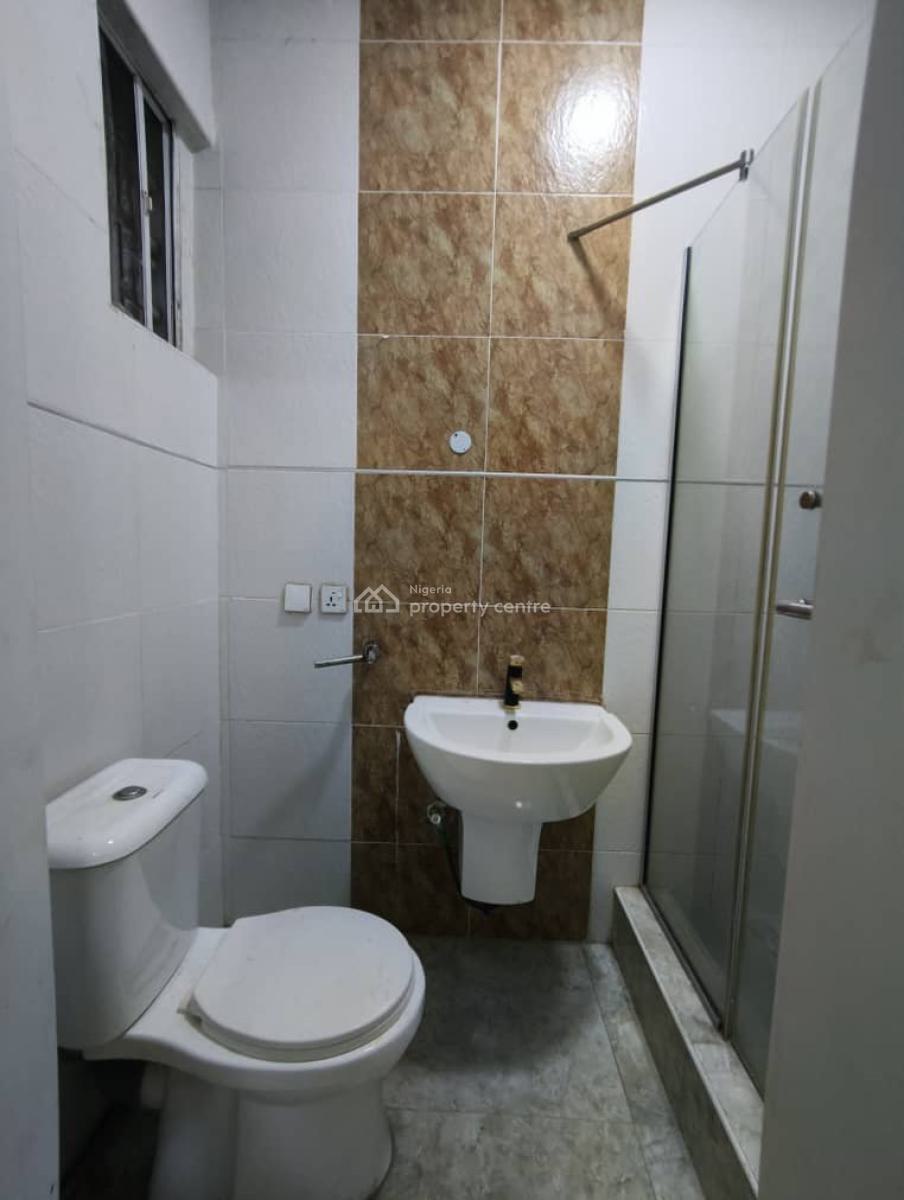 This Beautiful 5 Bedroom Detached, Chevron Lekki, Lekki, Lagos, Detached Duplex for Rent