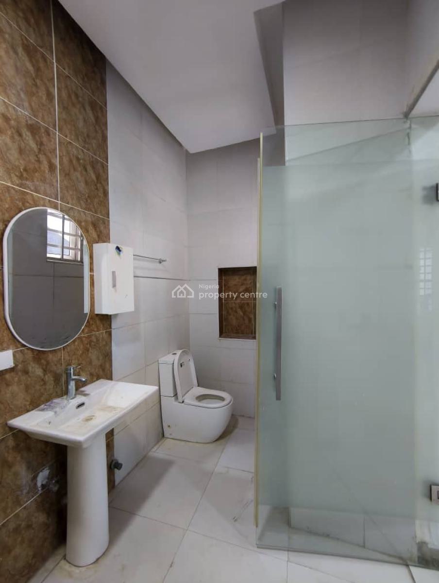 This Beautiful 5 Bedroom Detached, Chevron Lekki, Lekki, Lagos, Detached Duplex for Rent