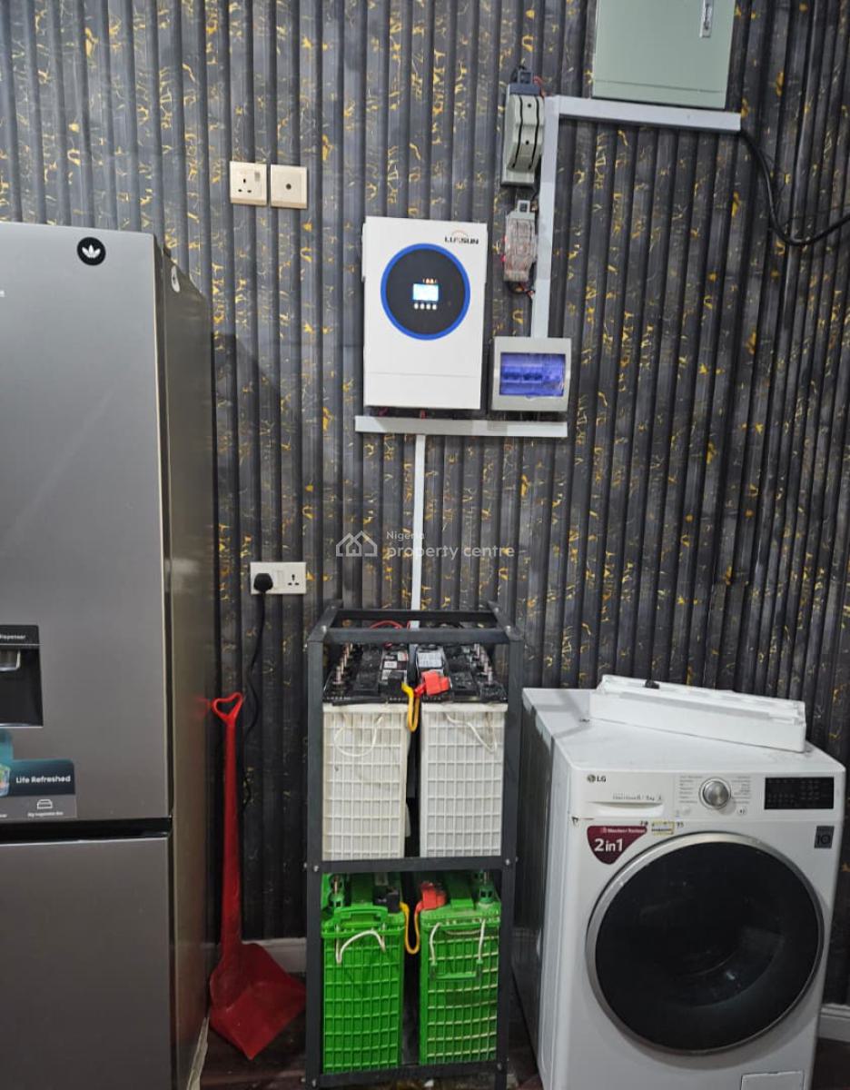 Family Vacation Home, Road 32 Ikota Villa Estate, Ikota, Lekki, Lagos, Terraced Duplex Short Let