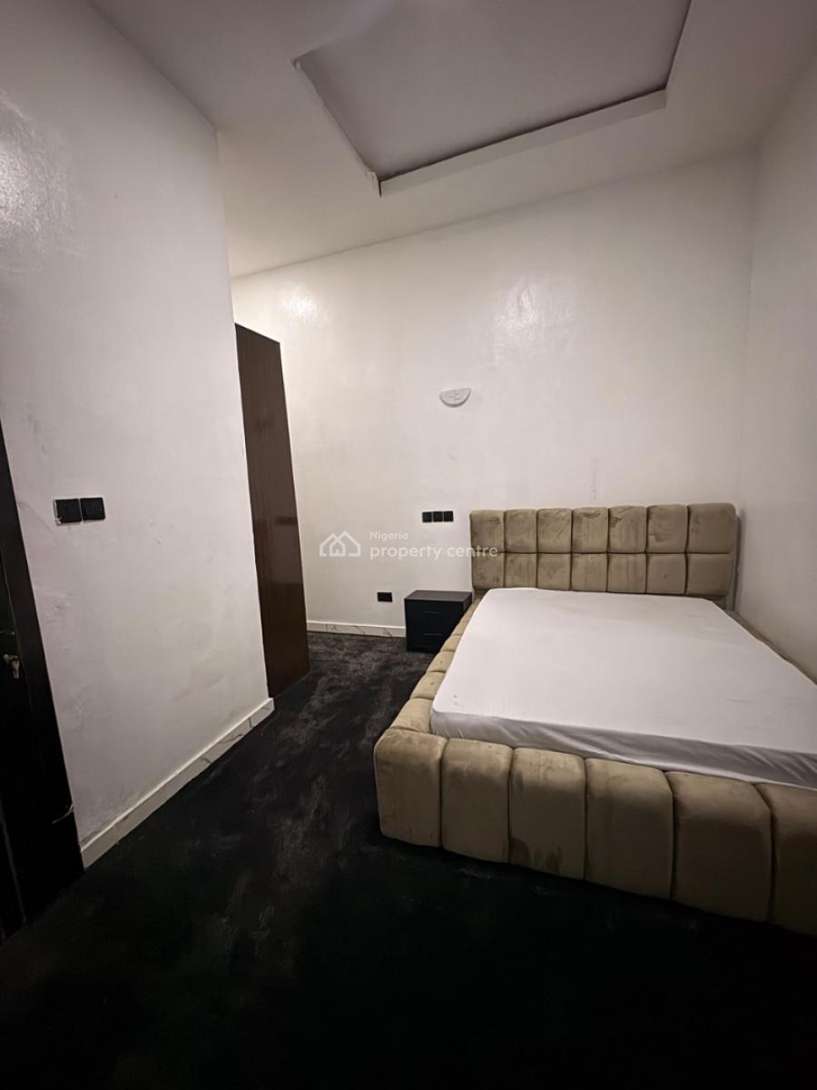 Family Vacation Home, Road 32 Ikota Villa Estate, Ikota, Lekki, Lagos, Terraced Duplex Short Let