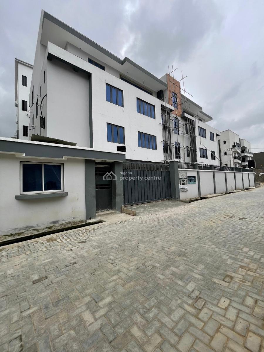 Contemporary 2 Bedroom Apartment Bedroom in a Serene Environment, Lekki Phase 1, Lekki, Lagos, Flat / Apartment for Sale
