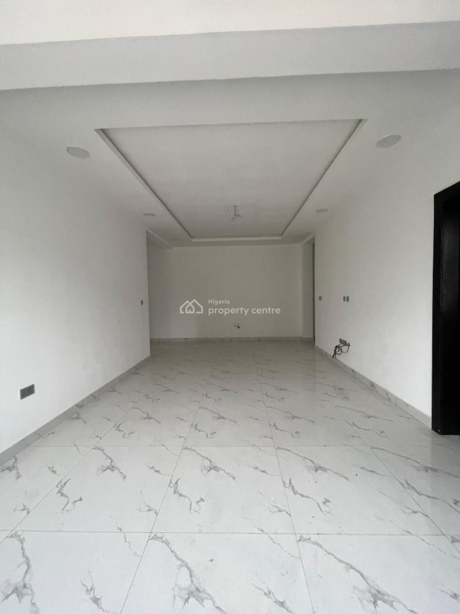 Contemporary 2 Bedroom Apartment Bedroom in a Serene Environment, Lekki Phase 1, Lekki, Lagos, Flat / Apartment for Sale