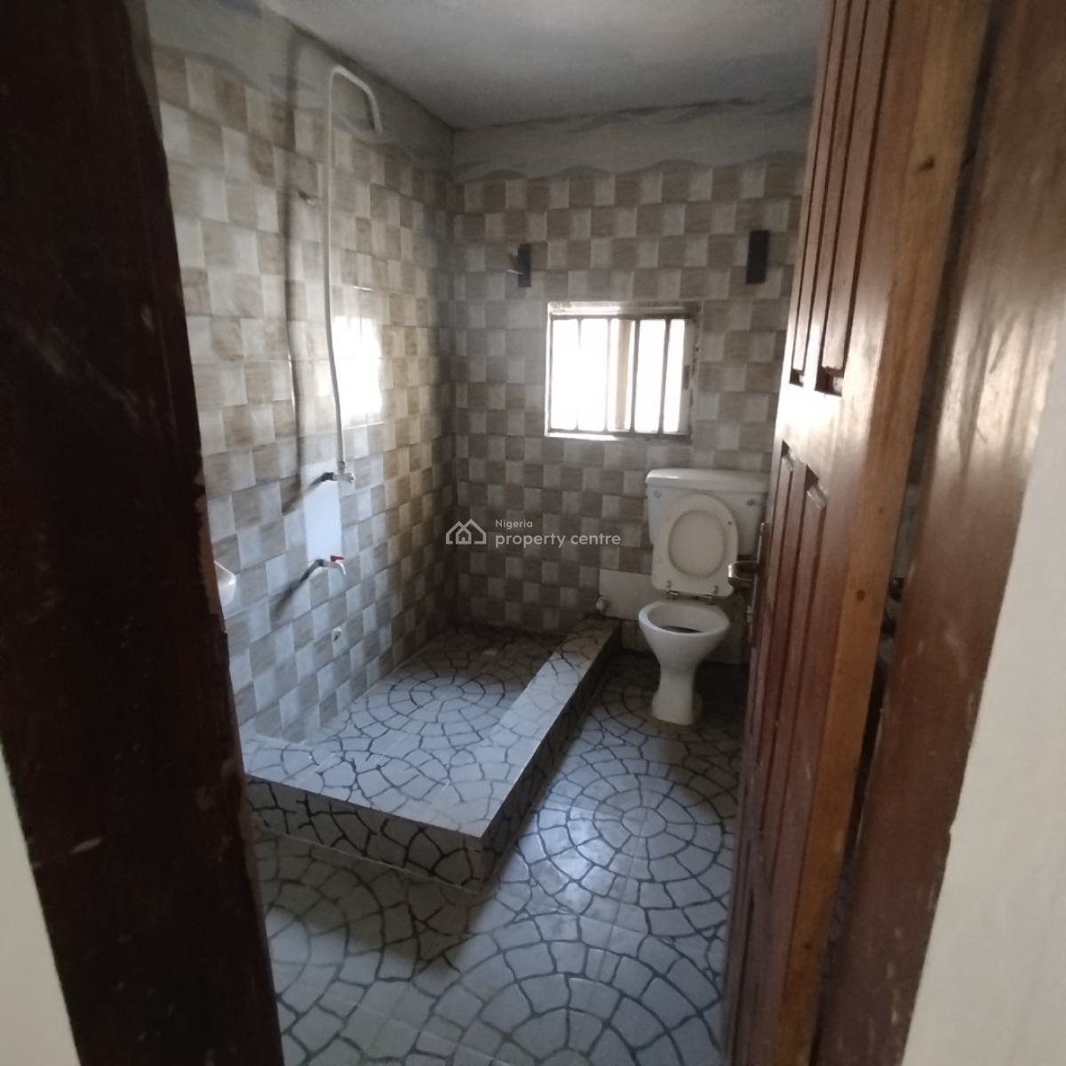 Nice 2 Bedrooms Flat, By Royal Pine Estate, Off Orchid Road, Lekki Expressway, Lekki, Lagos, Flat / Apartment for Rent