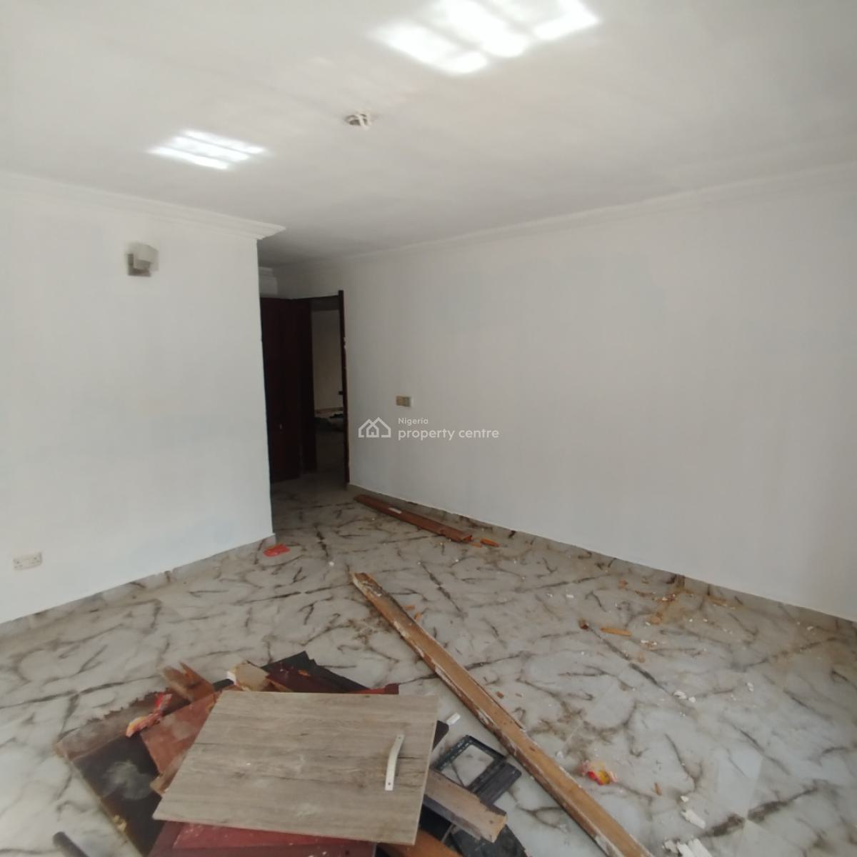 Nice 2 Bedrooms Flat, By Royal Pine Estate, Off Orchid Road, Lekki Expressway, Lekki, Lagos, Flat / Apartment for Rent