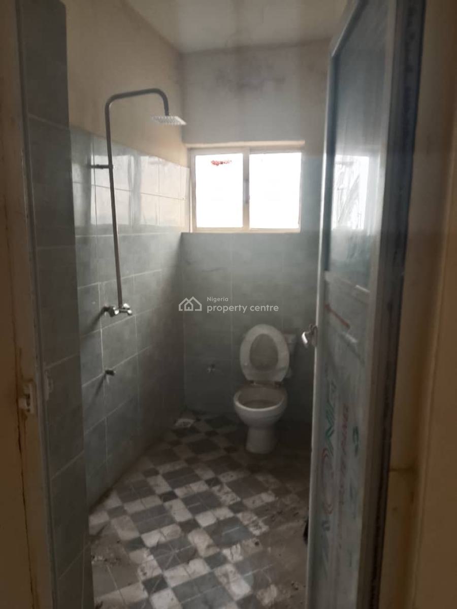 a Spacious 3 Bedroom Flat, Gra Phase 1, Magodo, Lagos, Flat / Apartment for Rent