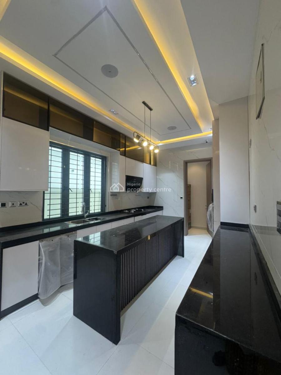 Beautiful 5 Bedroom with Swimming Pool and Bq, Lekki Phase 1, Lekki, Lagos, Detached Duplex for Sale