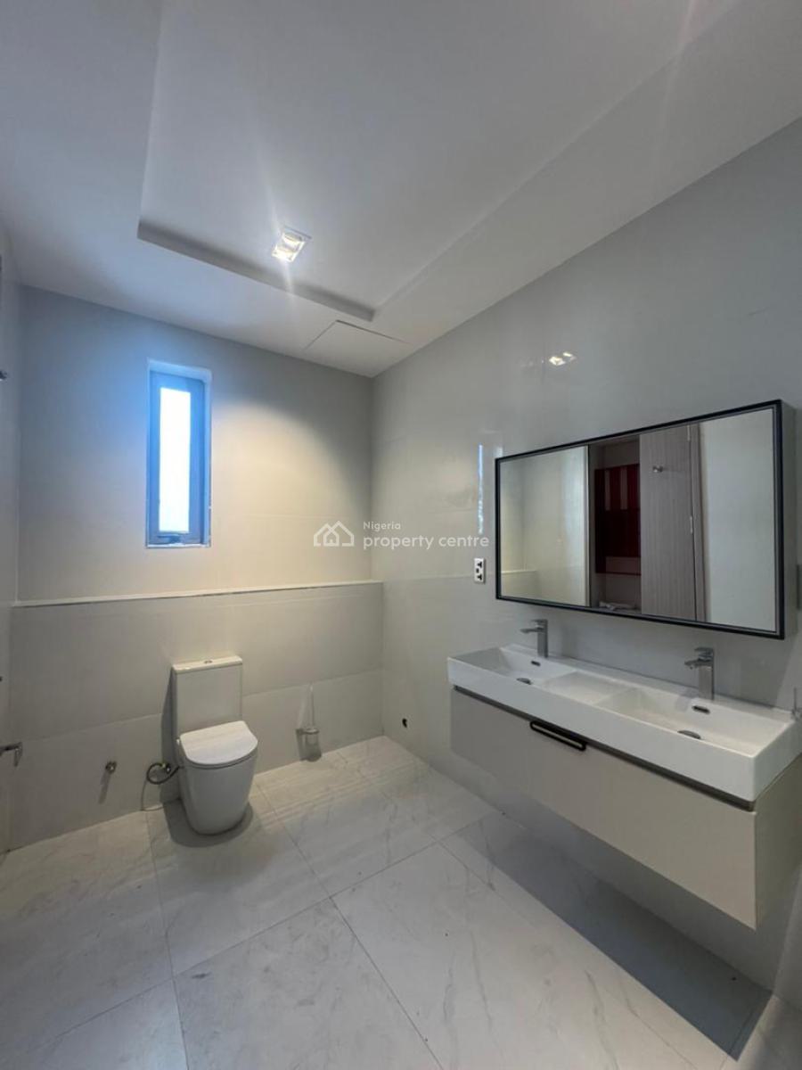 Beautiful 5 Bedroom with Swimming Pool and Bq, Lekki Phase 1, Lekki, Lagos, Detached Duplex for Sale