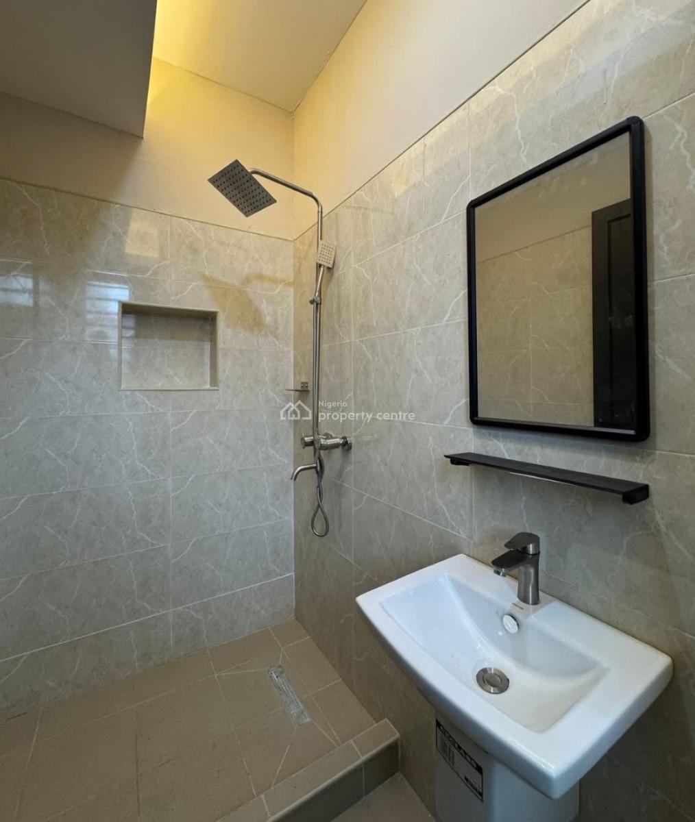 Luxury 3 Bedroom Apartment, Lekki Phase 1, Lekki, Lagos, Flat / Apartment for Sale