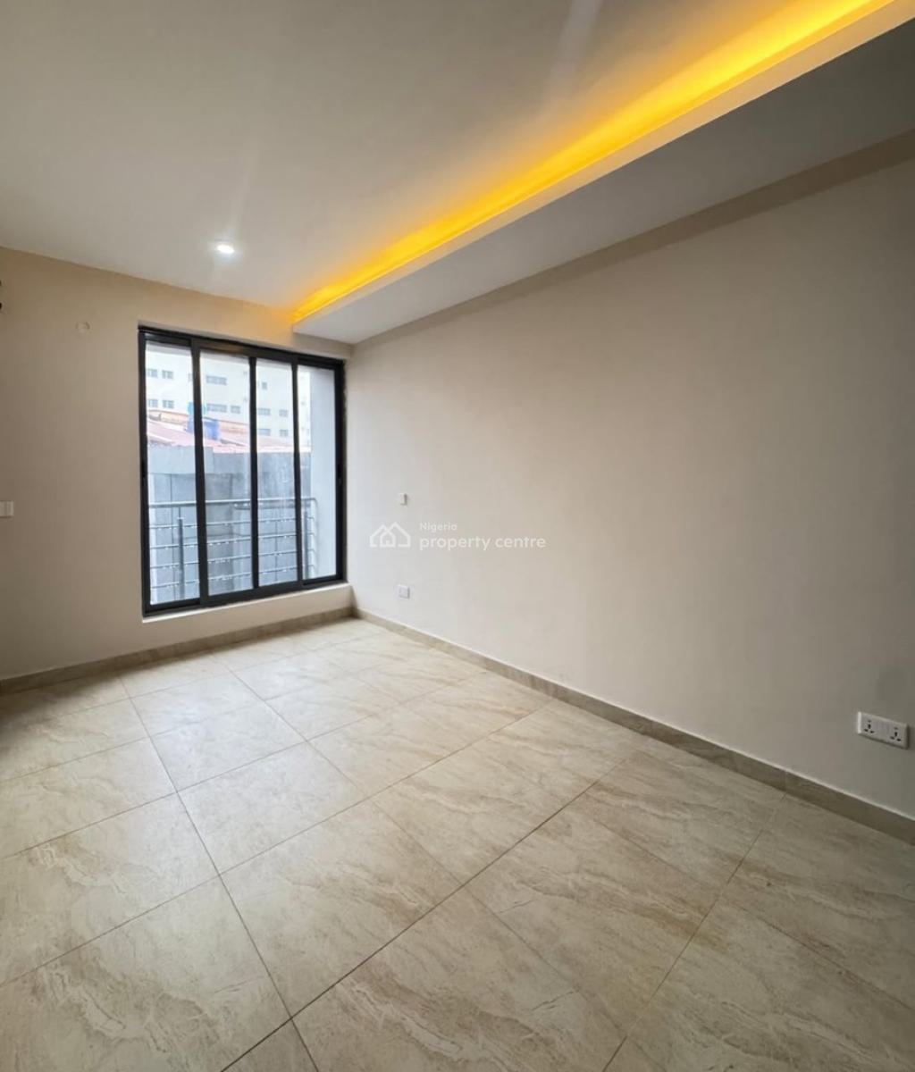 Luxury 3 Bedroom Apartment, Lekki Phase 1, Lekki, Lagos, Flat / Apartment for Sale