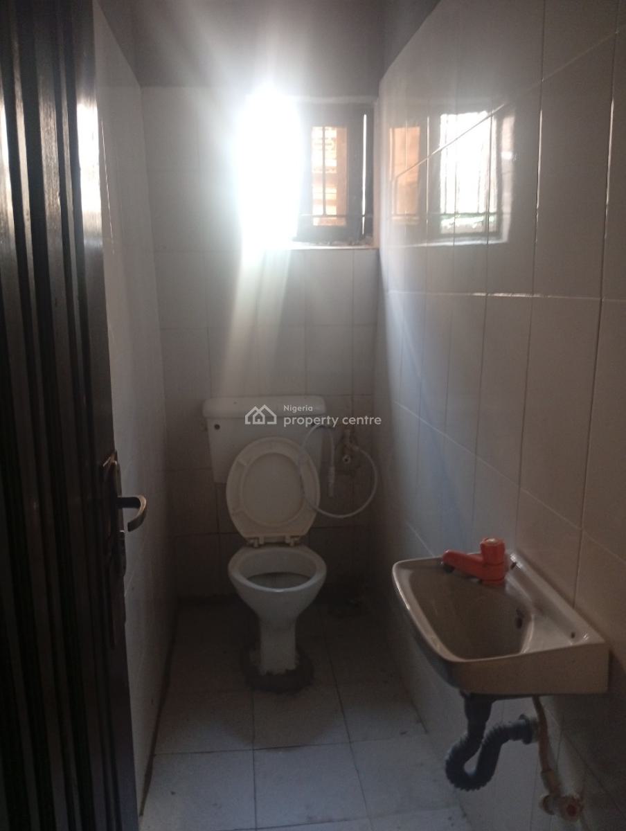 a Decent Spacious Renovated 3bedroom with Modern Facilities, All Tiles, in Secured Unity Estate Egbeda Alimosho, Egbeda, Alimosho, Lagos, Flat / Apartment for Rent