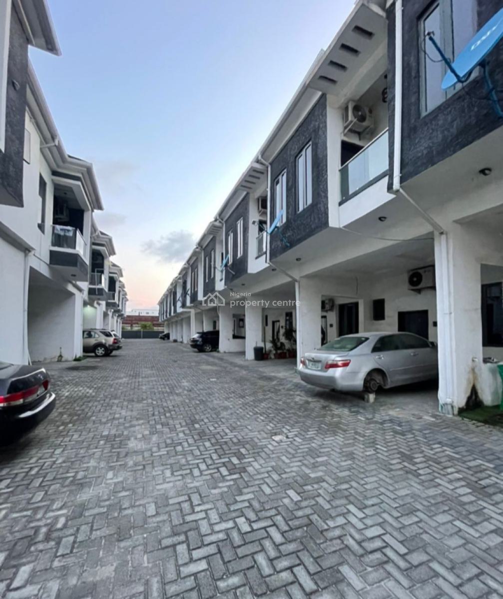 Fully Serviced 2bedroom Terrace with Pool, Orchids Road (before Roundabout), Lekki, Lagos, Terraced Duplex for Rent