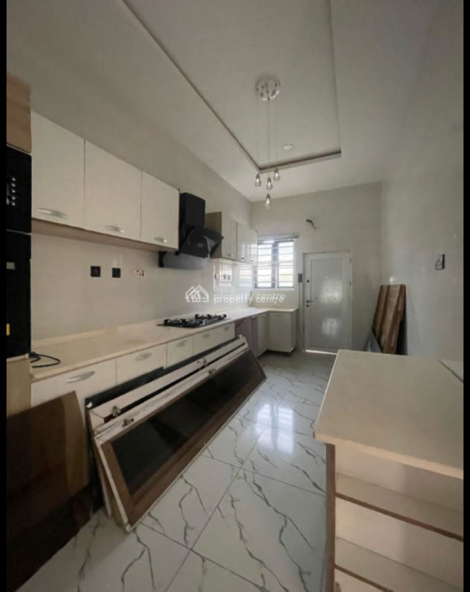 Fully Serviced 2bedroom Terrace with Pool, Orchids Road (before Roundabout), Lekki, Lagos, Terraced Duplex for Rent