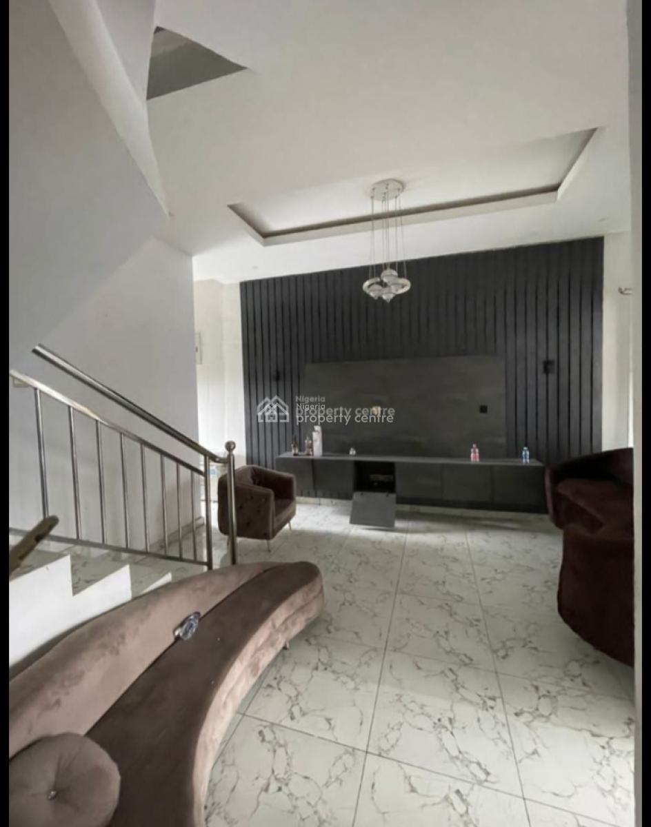 Fully Serviced 2bedroom Terrace with Pool, Orchids Road (before Roundabout), Lekki, Lagos, Terraced Duplex for Rent