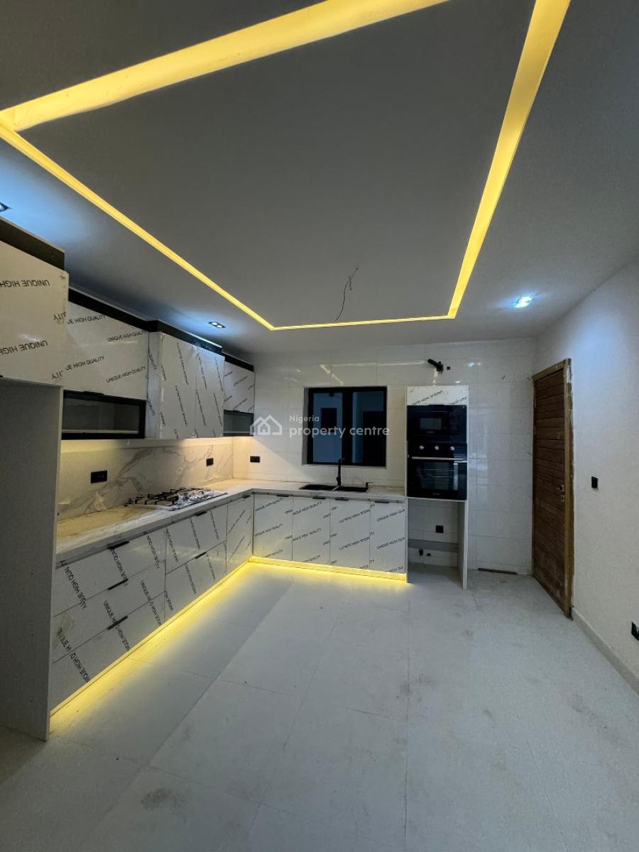 Beautiful 4 Bedroom Terrace Duplex with Kids Play Area ,pool and Bq, Lekki Phase 1, Lekki, Lagos, Terraced Duplex for Rent