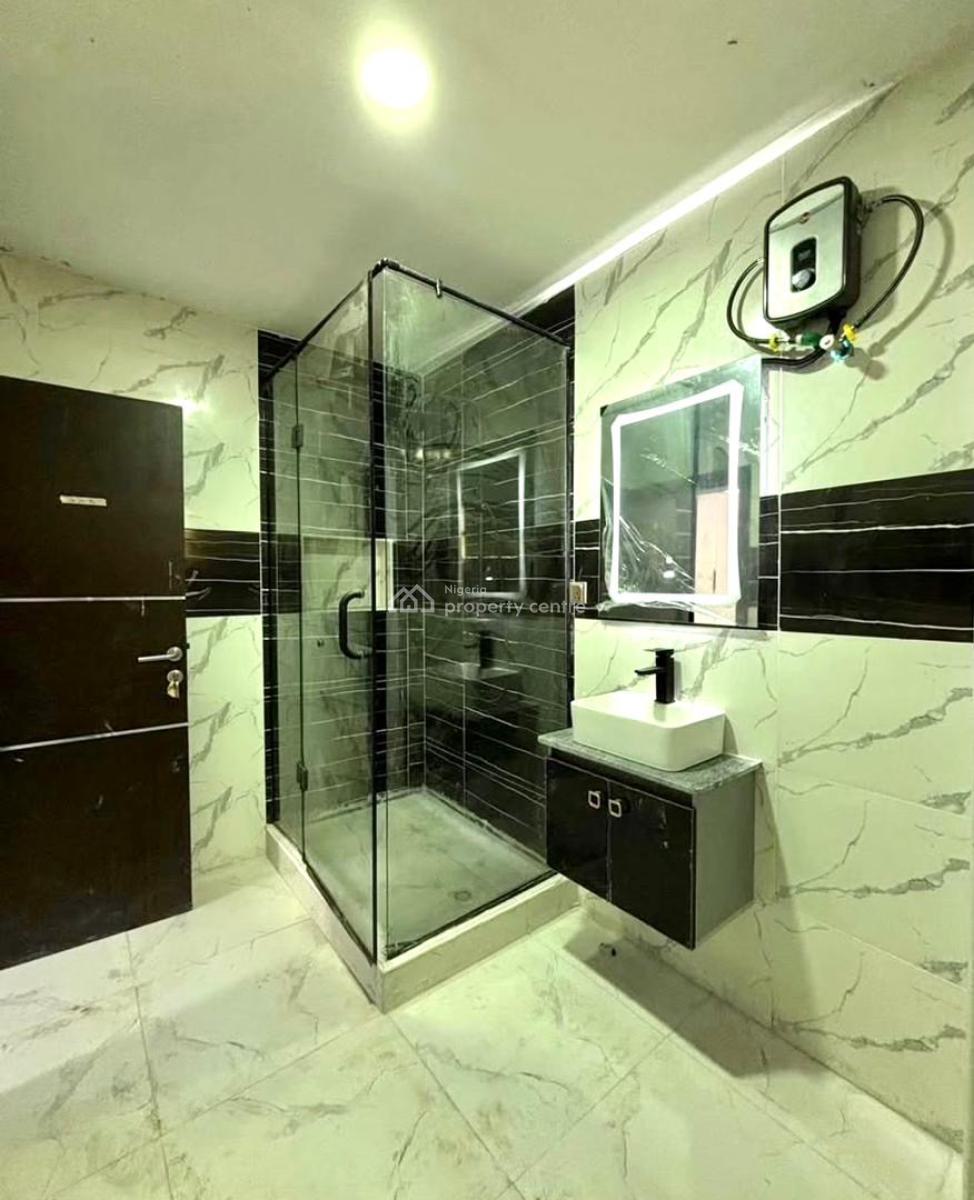 2 Bedrooms, Lekki Phase 1, Lekki, Lagos, Flat / Apartment for Rent