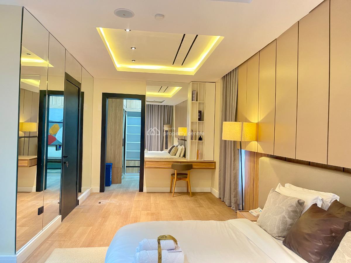 Exquisite 3 Br Maisonette W/ Cinema & Pool, Kunle Ogunba Street, Lekki Phase 1, Lekki, Lagos, Flat / Apartment Short Let