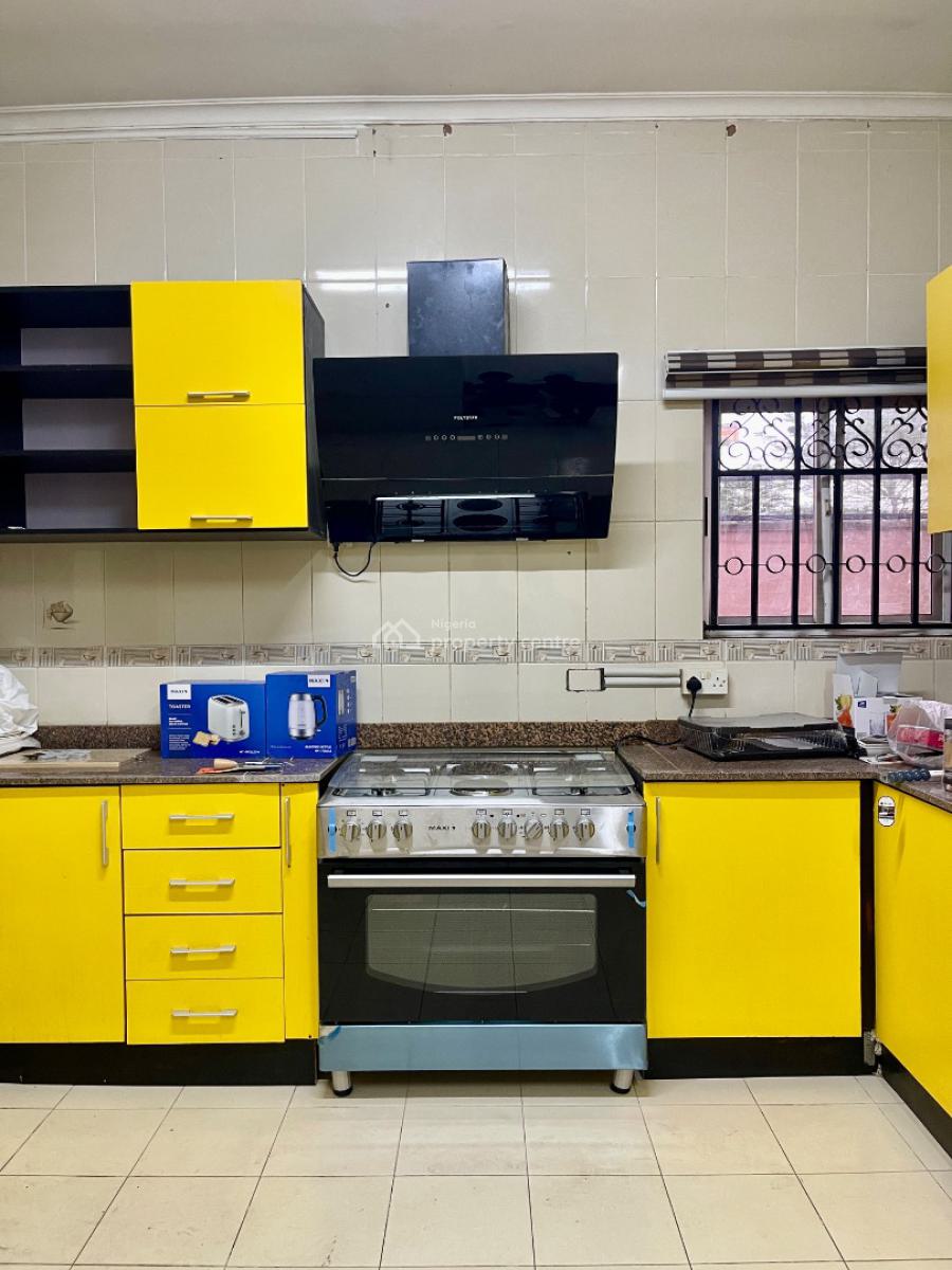 Homey 4br Townhouse, Off 1st Avenue, Banana Island, Ikoyi, Lagos, Terraced Duplex Short Let