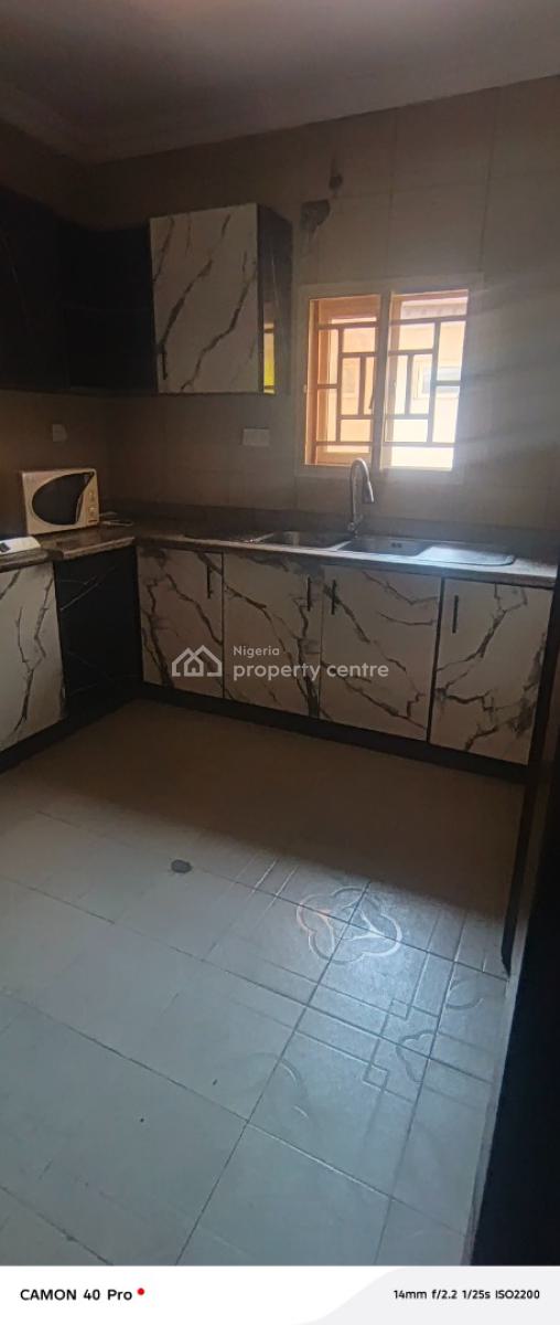 Standard and Big Parlor Space Mini Flat in Phase 1, Off Admiralty Way, Close to Evercare Hospital, Lekki Phase 1, Lekki, Lagos, Mini Flat (room and Parlour) for Rent