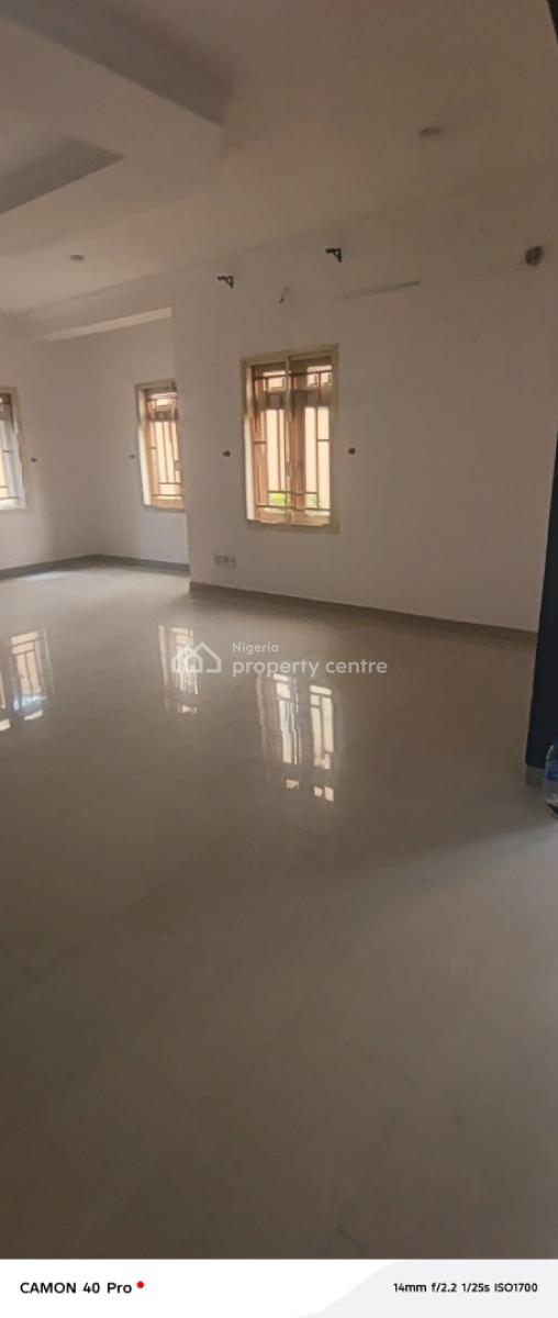 Standard and Big Parlor Space Mini Flat in Phase 1, Off Admiralty Way, Close to Evercare Hospital, Lekki Phase 1, Lekki, Lagos, Mini Flat (room and Parlour) for Rent