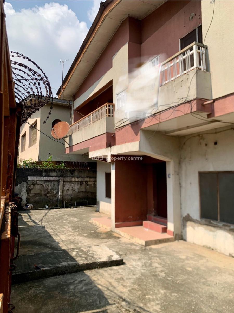 Renovatible 2 Units of Semi Detached Duplex of a Storey Building, Yaba, Yaba, Lagos, Semi-detached Duplex for Sale