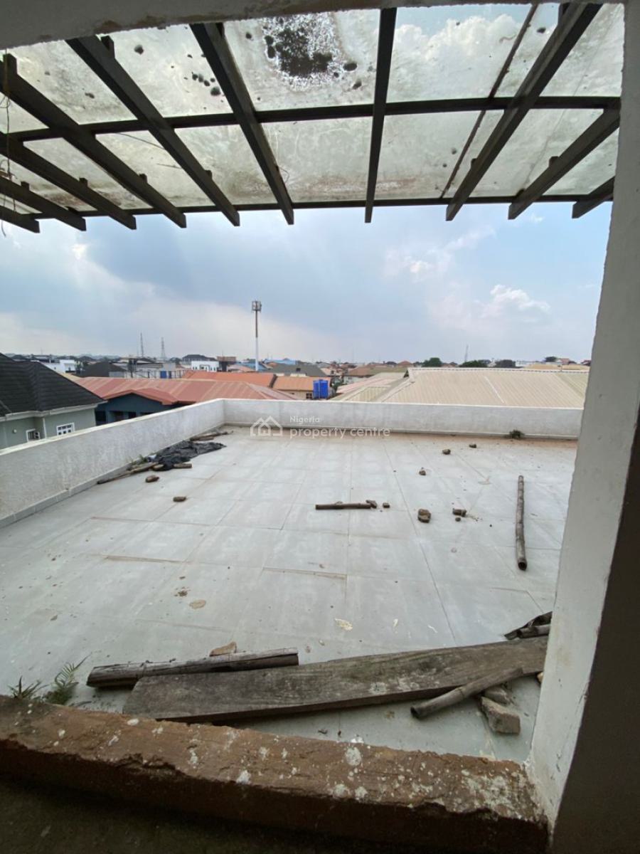 Extremely Large 5 Bedroom Detached Duplex with Bq, Gra Phase 1, Magodo, Lagos, Detached Duplex for Sale