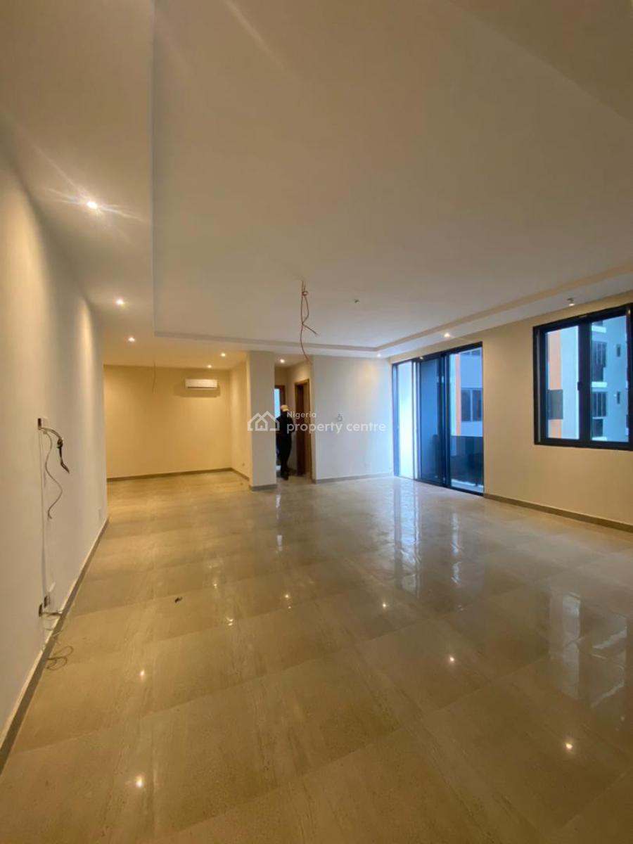 Stunning 3 Bedroom Apartment with a Gym,elevator and Pool, Lekki Phase 1, Lekki, Lagos, Flat / Apartment for Sale
