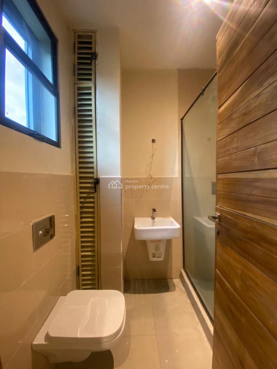 Stunning 3 Bedroom Apartment with a Gym,elevator and Pool, Lekki Phase 1, Lekki, Lagos, Flat / Apartment for Sale