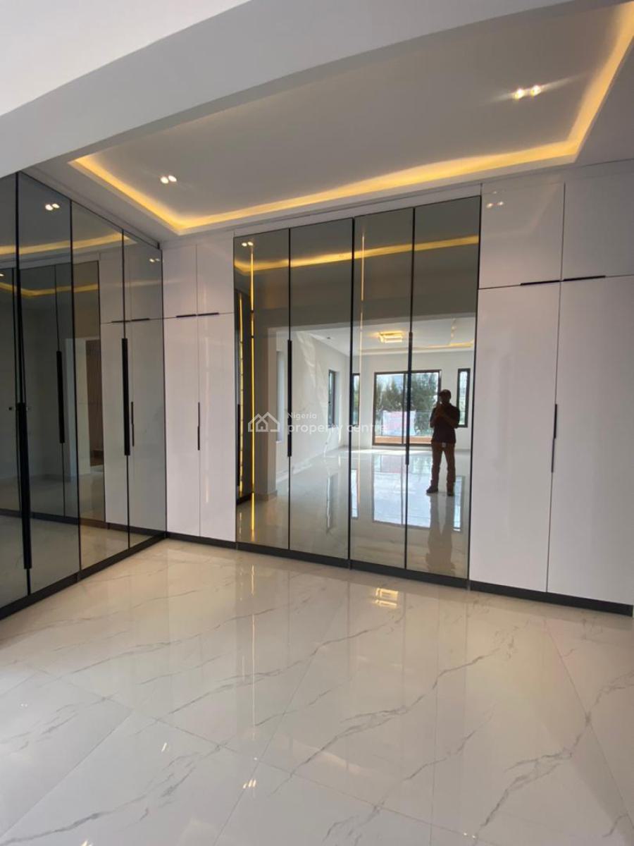 Exquisite 5 Bedroom Duplex with a Bq and a Pool, Lekki Phase 1, Lekki, Lagos, House for Sale