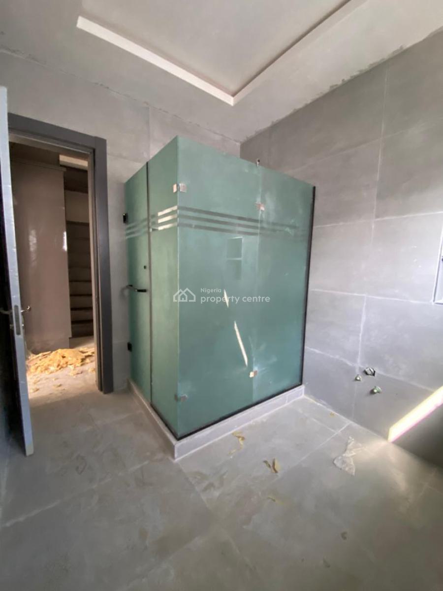 Massive 7 Bedroom Duplex with a Bq and Pool in a Serene Estate, Lekki Phase 1, Lekki, Lagos, House for Sale