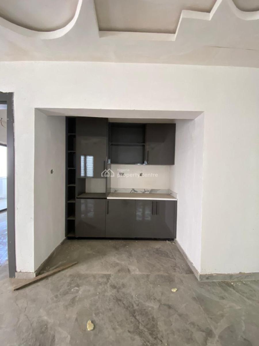 Massive 7 Bedroom Duplex with a Bq and Pool in a Serene Estate, Lekki Phase 1, Lekki, Lagos, House for Sale