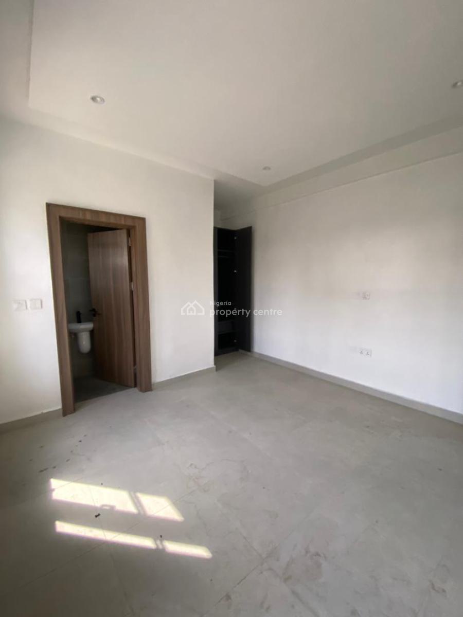 Gorgeous 4 Bedroom Terrace Duplex in a Gated Estate, Lekki Phase 1, Lekki, Lagos, House for Sale